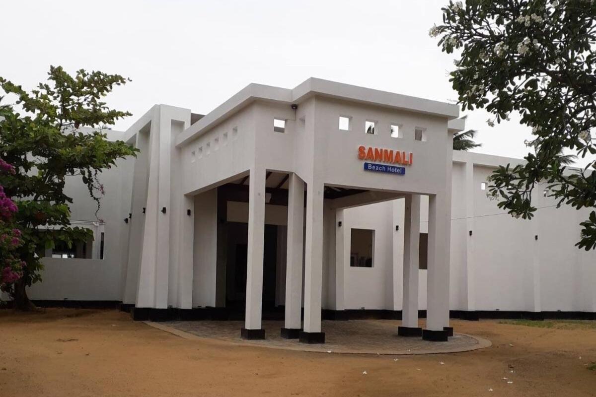 Sanmali Beach Hotel Marawila Exterior foto
